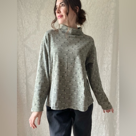 Green 90s Style Turtle Neck Mountains & Trees Long Sleeve Top - Picture 13 of 16